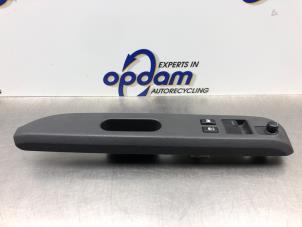 Begagnade Brytare, eldrivna fönster Suzuki Splash 1.0 12V Pris € 50,00 Marginaltabell erbjuds av Gebr Opdam B.V.