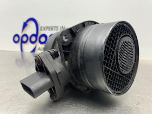 Begagnade Luftmassemätare Volkswagen Touran (1T1/T2) 2.0 TDI DPF Pris € 40,00 Marginaltabell erbjuds av Gebr Opdam B.V.