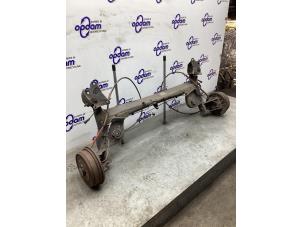 Gebruikte Achteras voorwielaandrijving Dacia Duster (HS) 1.2 TCE 16V Prijs € 325,00 Margeregeling aangeboden door Gebr Opdam B.V.