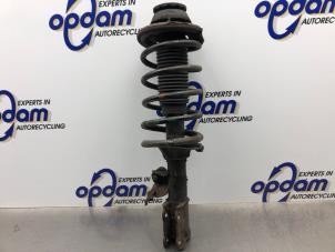 Begagnade Stötdämparstång, höger fram Kia Picanto (BA) 1.0 12V Pris € 40,00 Marginaltabell erbjuds av Gebr Opdam B.V.