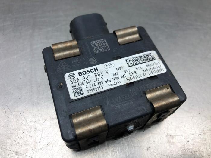 Adaptiv farthållare, sensor (avstånd) från en Skoda Fabia III Combi (NJ5) 1.0 TSI 12V 2017