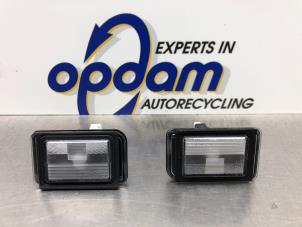 Begagnade Nummerskyltbelysning Suzuki Swift (ZA/ZC/ZD) 1.6 Sport VVT 16V Pris € 20,00 Marginaltabell erbjuds av Gebr Opdam B.V.