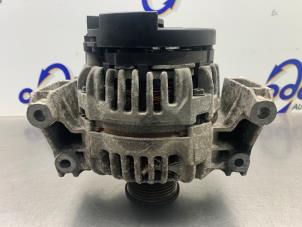 Begagnade Dynamo Opel Zafira (M75) 2.2 16V Direct Ecotec Pris € 50,00 Marginaltabell erbjuds av Gebr Opdam B.V.