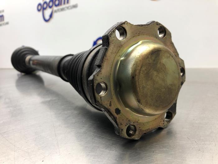 Drivaxel, höger fram från en Volkswagen Golf IV (1J1) 1.6 2002