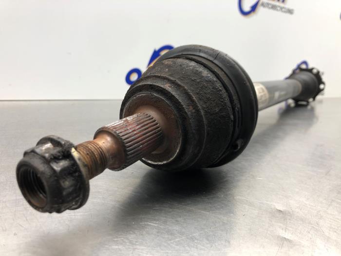 Drivaxel, höger fram från en Volkswagen Golf IV (1J1) 1.6 2002