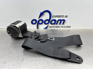 Begagnade Främre säkerhetsbälte, vänster Mini Mini (R56) 1.6 16V Cooper Pris € 50,00 Marginaltabell erbjuds av Gebr Opdam B.V.