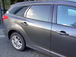 Używane Drzwi prawe tylne wersja 4-drzwiowa Ford Focus 3 Wagon 1.5 TDCi Cena € 250,00 Procedura marży oferowane przez Gebr Opdam B.V.