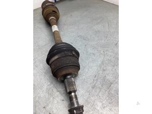 Gebruikte Aandrijfas links-voor Ford Transit Connect (PJ2) 1.5 TDCi Prijs € 181,50 Inclusief btw aangeboden door Gebr Opdam B.V.