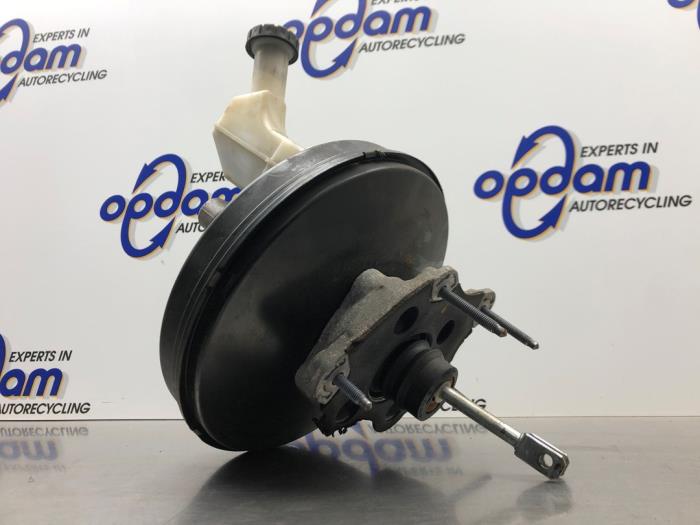 Bromsservo från en Renault Clio III Estate/Grandtour (KR) 1.2 16V TCE 100 2008