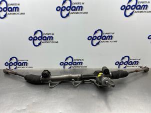 Begagnade Servostyrningsbox Opel Zafira (M75) 2.2 16V Direct Ecotec Pris € 100,00 Marginaltabell erbjuds av Gebr Opdam B.V.