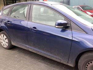 Begagnade Framdörr, 4-dörrars, höger Ford Focus 3 1.0 Ti-VCT EcoBoost 12V 100 Pris € 250,00 Marginaltabell erbjuds av Gebr Opdam B.V.