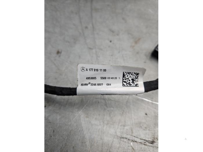 Skärmspegel, vänster från en Mercedes-Benz A (177.0) 1.3 A-160 Turbo 16V 2019