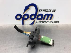 Begagnade Motstånd, kupéfläkt Volkswagen Transporter T5 1.9 TDi Pris € 20,00 Marginaltabell erbjuds av Gebr Opdam B.V.