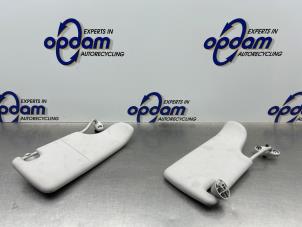 Używane Oslona przeciwsloneczna BMW Mini One/Cooper (R50) 1.6 16V Cooper Cena € 50,00 Procedura marży oferowane przez Gebr Opdam B.V.