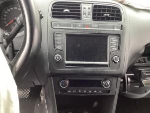 Begagnade Värmekontrollpanel Volkswagen Polo V (6R) 1.4 TDI 12V 90 Pris € 75,00 Marginaltabell erbjuds av Gebr Opdam B.V.