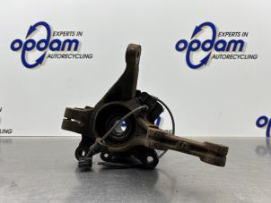 Gebruikte Fusee links-voor Hyundai i10 (B5) 1.0 12V Prijs € 100,00 Margeregeling aangeboden door Gebr Opdam B.V.