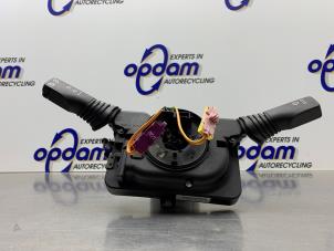 Gebruikte Schakelaar Stuurkolom (licht) Opel Zafira (M75) 1.8 16V Ecotec Prijs € 75,00 Margeregeling aangeboden door Gebr Opdam B.V.