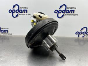 Begagnade Bromsservo Mini Clubman (R55) 1.6 16V Cooper Pris € 150,00 Marginaltabell erbjuds av Gebr Opdam B.V.