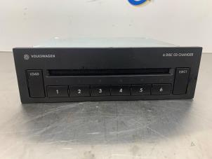 Begagnade CD-växlare Volkswagen Golf V (1K1) 1.4 TSI 122 16V Pris € 60,00 Marginaltabell erbjuds av Gebr Opdam B.V.