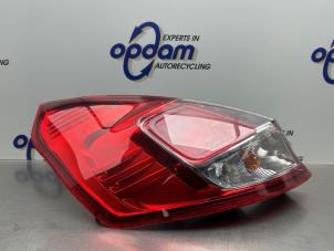 Gebruikte Achterlicht links Ford Fiesta 6 (JA8) 1.0 SCI 12V 80 Prijs € 40,00 Margeregeling aangeboden door Gebr Opdam B.V.
