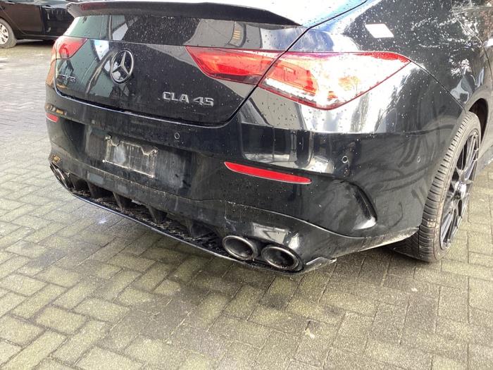 Bakre stötfångare från en Mercedes-Benz CLA (118.3) 2.0 CLA-220 Turbo 16V 2019