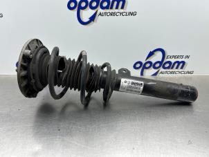 Gebruikte Mac Phersonpoot rechts-voor Mini Mini (F56) 2.0 16V Cooper S Prijs € 250,00 Margeregeling aangeboden door Gebr Opdam B.V.