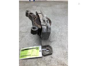 Używane Wspornik silnika Volvo V40 (MV) 1.6 T3 GTDi 16V Cena € 30,00 Procedura marży oferowane przez Gebr Opdam B.V.