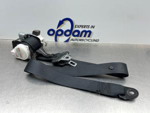 Begagnade Främre säkerhetsbälte, vänster Suzuki Alto 1.0 12V Pris € 100,00 Marginaltabell erbjuds av Gebr Opdam B.V.