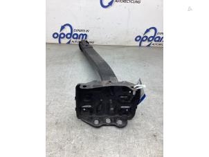 Gebruikte Subframe Peugeot 508 (F3/FB/FH/FP) 1.6 16V GT PureTech 225 Prijs € 40,00 Margeregeling aangeboden door Gebr Opdam B.V.