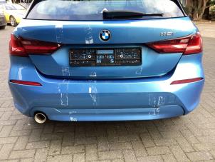 Begagnade Bakre stötfångare BMW 1 serie (F40) 118i 1.5 TwinPower 12V Pris € 650,00 Marginaltabell erbjuds av Gebr Opdam B.V.
