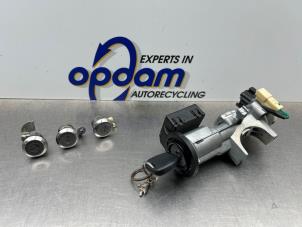 Gebruikte Set Cilindersloten (compleet) Suzuki Alto 1.0 12V Prijs € 100,00 Margeregeling aangeboden door Gebr Opdam B.V.