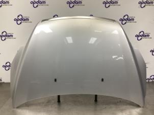 Begagnade Motorhuv Ford Focus 2 1.6 16V Pris € 150,00 Marginaltabell erbjuds av Gebr Opdam B.V.