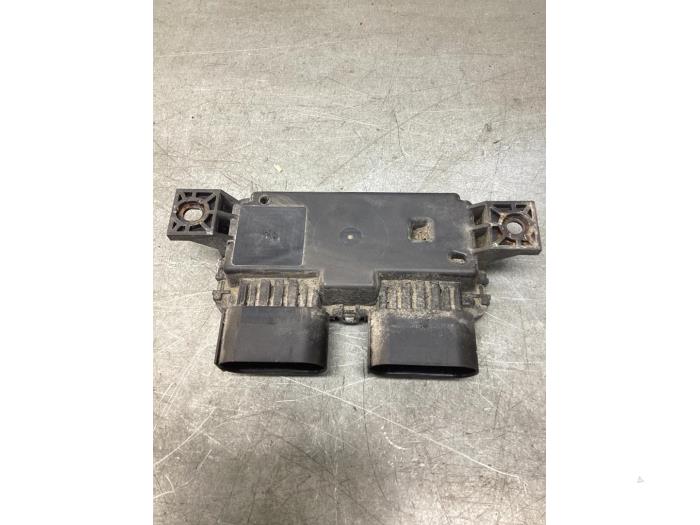 ADM-bränslemodul från en Mercedes-Benz CLA (118.3) 2.0 CLA-220 Turbo 16V 2019