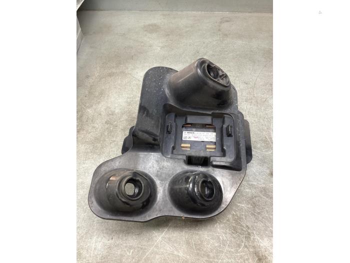 Radarsensor från en Mercedes-Benz CLA (118.3) 2.0 CLA-220 Turbo 16V 2019