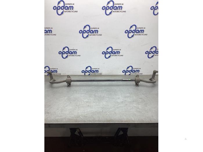 Bakre krängningshämmare från en Mercedes-Benz CLA (118.3) 2.0 CLA-220 Turbo 16V 2019