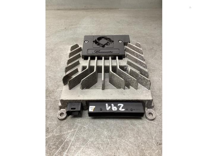 Radioförstärkare från en Mercedes-Benz CLA (118.3) 2.0 CLA-220 Turbo 16V 2019