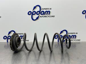 Begagnade Bakre spolfjäder Mercedes A (W169) 1.7 A-170 5-Drs. Pris € 25,00 Marginaltabell erbjuds av Gebr Opdam B.V.