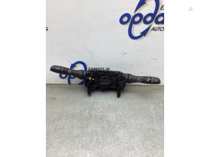 Gebruikte Schakelaar Stuurkolom (licht) Nissan Micra (K14) 1.0 IG-T 100 Prijs € 75,00 Margeregeling aangeboden door Gebr Opdam B.V.