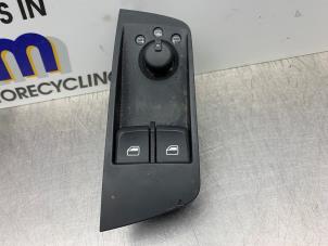 Begagnade Brytare, eldrivna fönster Audi A1 (8X1/8XK) 1.2 TFSI Pris € 40,00 Marginaltabell erbjuds av Gebr Opdam B.V.