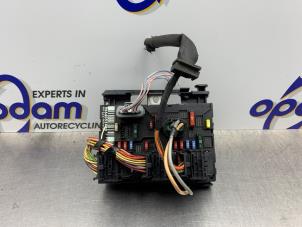 Gebruikte Zekeringkast Peugeot 207 SW (WE/WU) 1.6 16V Prijs € 250,00 Margeregeling aangeboden door Gebr Opdam B.V.