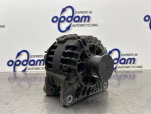 Begagnade Dynamo Opel Vivaro 1.9 DI Pris € 75,00 Marginaltabell erbjuds av Gebr Opdam B.V.