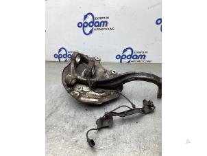 Begagnade Spindel, vänster fram Mercedes C (W205) C-180 1.5 EQ Boost Pris € 200,00 Marginaltabell erbjuds av Gebr Opdam B.V.