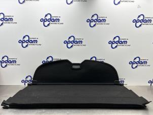 Gebruikte Hoedenplank Peugeot 308 SW (4E/H) 1.6 VTI 16V Prijs € 100,00 Margeregeling aangeboden door Gebr Opdam B.V.