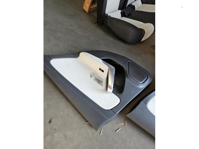 Klädsel, uppsättning (komplett) från en Mercedes-Benz CLA (118.3) 2.0 CLA-220 Turbo 16V 2019