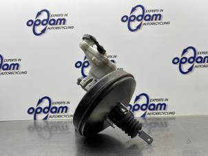 Gebruikte Rembekrachtiger Opel Agila (B) 1.2 16V Prijs € 75,00 Margeregeling aangeboden door Gebr Opdam B.V.