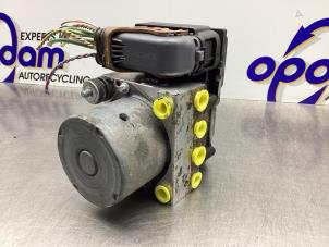 Begagnade ABS-pump Peugeot Partner (GC/GF/GG/GJ/GK) 1.6 HDI 75 16V Pris € 150,00 Marginaltabell erbjuds av Gebr Opdam B.V.