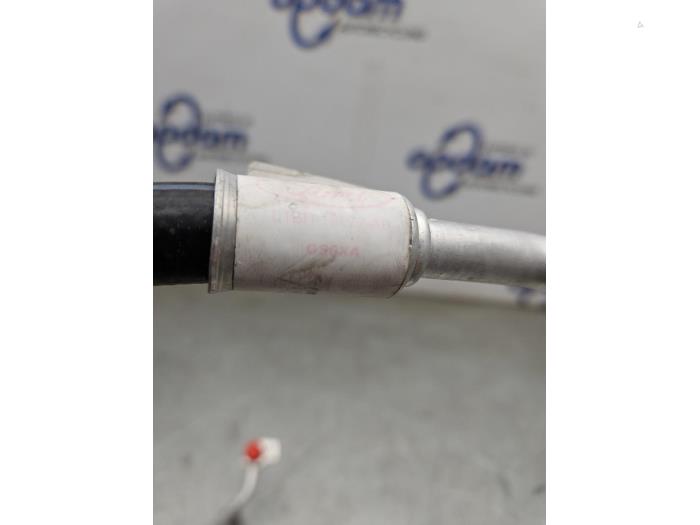 Luftkonditioneringsledning från en Ford Fiesta 7 1.0 EcoBoost 12V Hybrid 125 2022