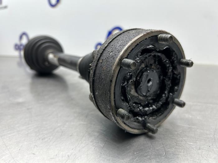 Drivaxel, vänster fram från en Skoda Fabia II Combi 1.2 TDI 12V Greenline 2011