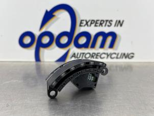 Begagnade Styrvinkelsensor Chrysler 300 C Touring 3.5 V6 24V Pris € 30,00 Marginaltabell erbjuds av Gebr Opdam B.V.