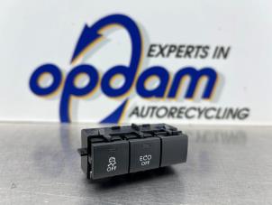 Begagnade ASR-brytare Peugeot 308 (L3/L8/LB/LH/LP) 1.2 12V e-THP PureTech 130 Pris € 25,00 Marginaltabell erbjuds av Gebr Opdam B.V.